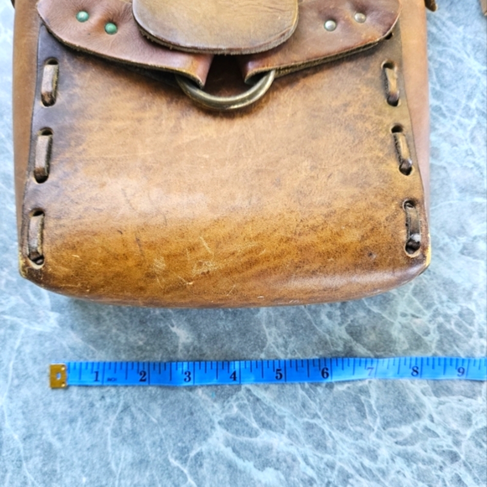 Vintage Brown Leather Crossbody Bag - Picture 9 of 11